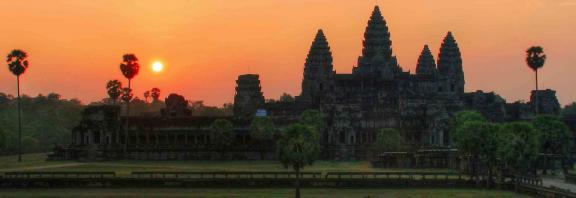 Auringonnousu-Angkor-Watin-temppelialueella