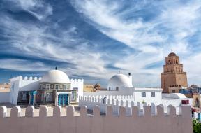 Kuva-Suuren-Moskeijan-katolta-Kairouanin-kaupunkiin-Tunisi